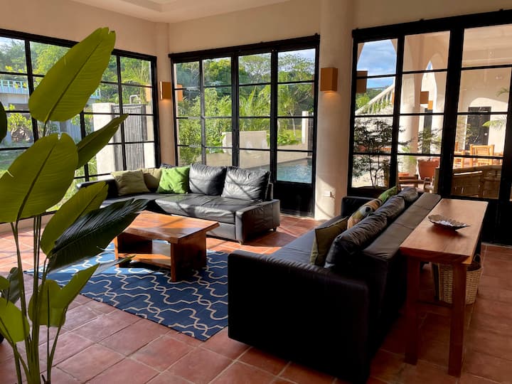 Hyssop House “Casa Tercero” Beach House - Lian