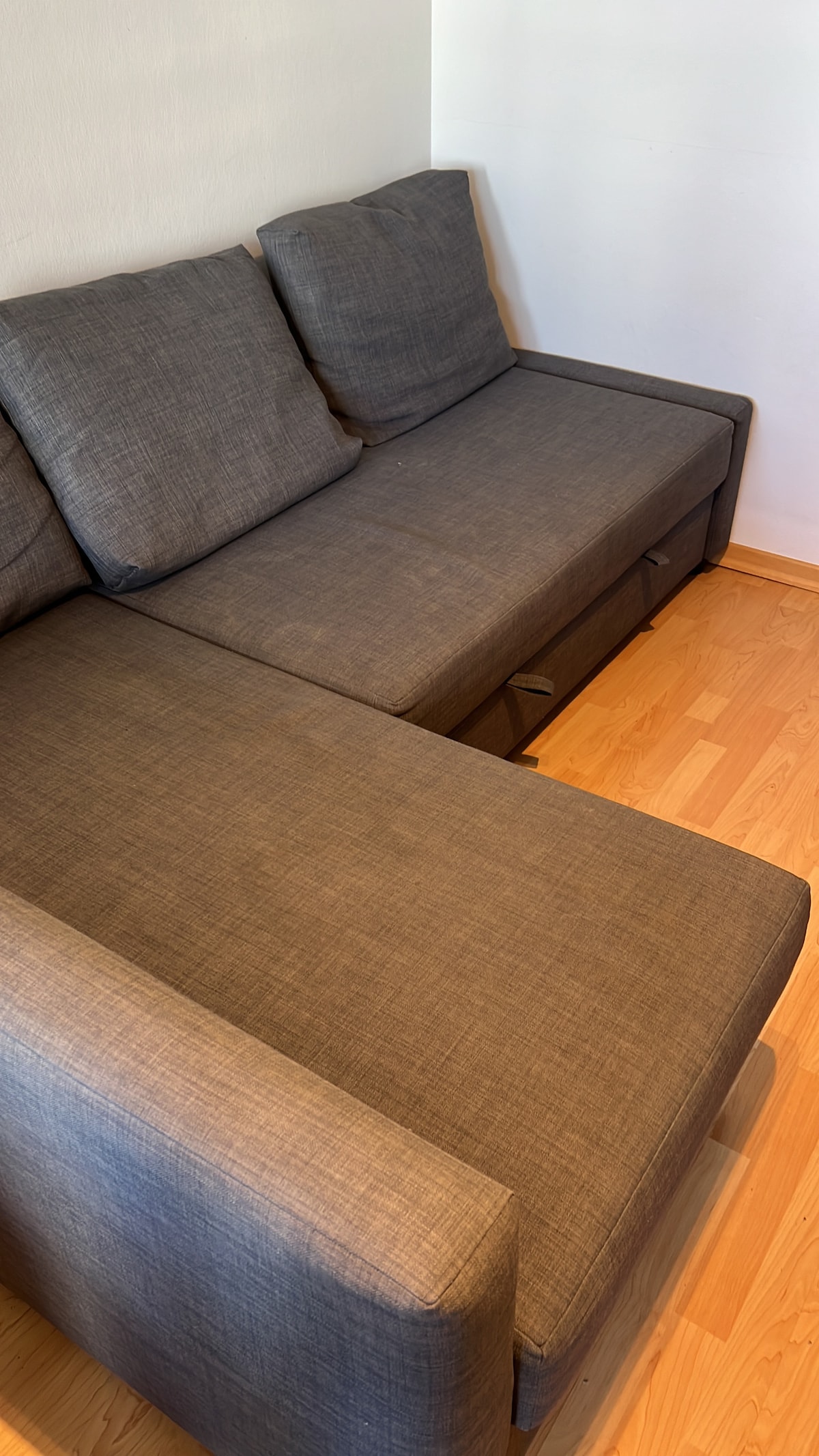 Successful Airbnb property: apartment in the center in Alte Heide Hirschau