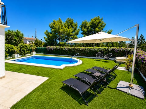 Townhouse with private pool in Alcocebre