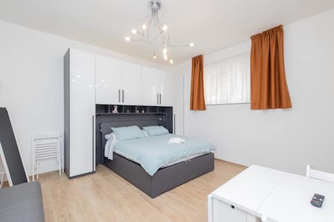 [University&City Center] Lovely Suite Scaldasole