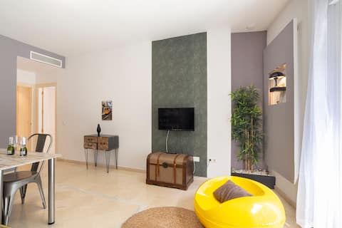 Top performing Airbnb: New GR1-flat XL in Málaga center for families in Olletas