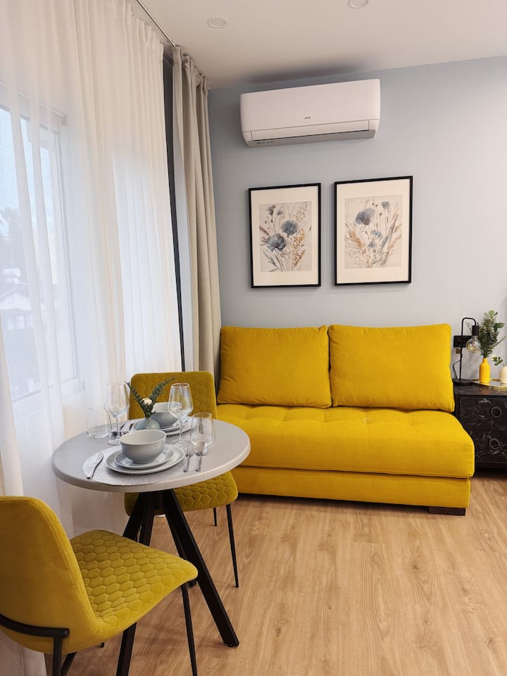 Seaside Freshly Renovated Studio - Limassol