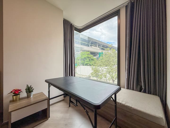 Workspace evidence from Condo | 1-min BTS | Near DMK Airport | Pool & Gym