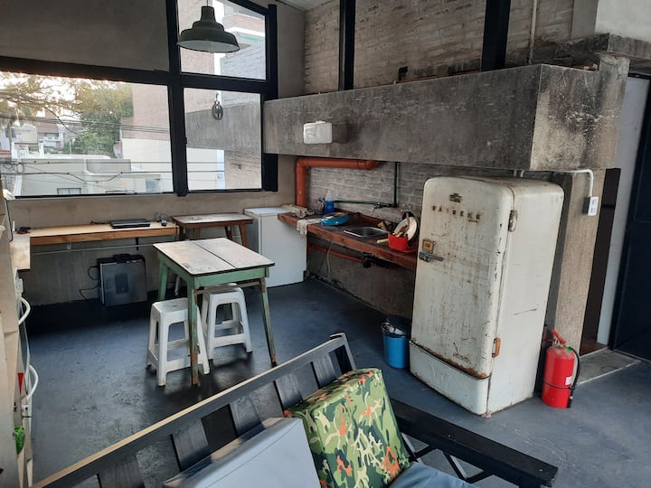 Habitación privada en departamento en Tres de Febrero, a 150 m de la estación Ciudadela