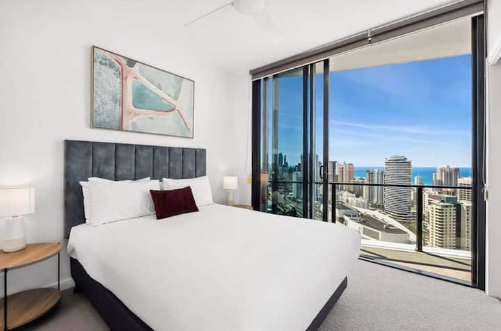 Stunning Ocean View! Broadbeach Apartment - ゴールドコースト