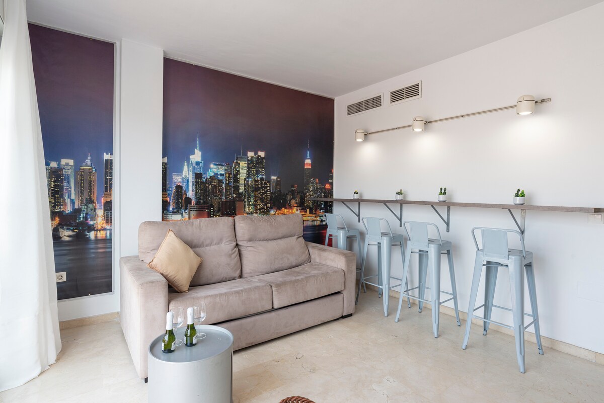 Propiedad de Airbnb exitosa: New GR3-apt with cozy terraze in Málaga Center en Olletas