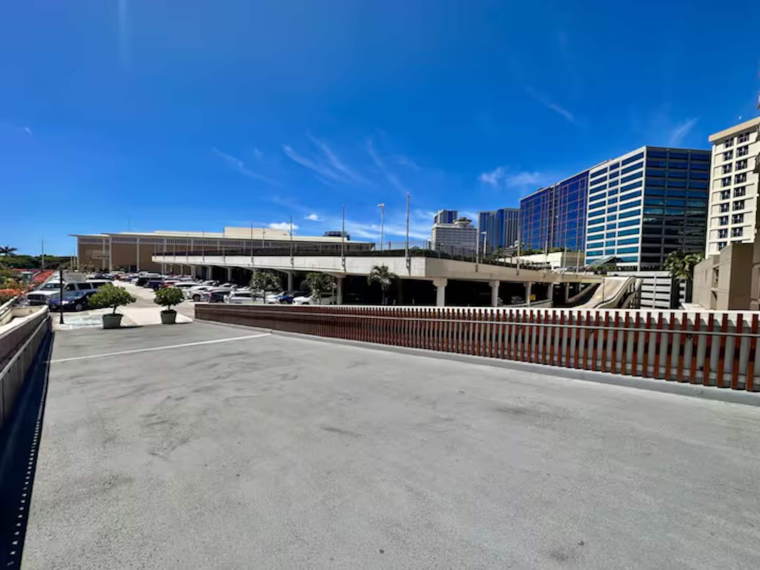 11FL-Upscale King Suite-Corner Unit-Ala Moana Hotel~ - Image 33