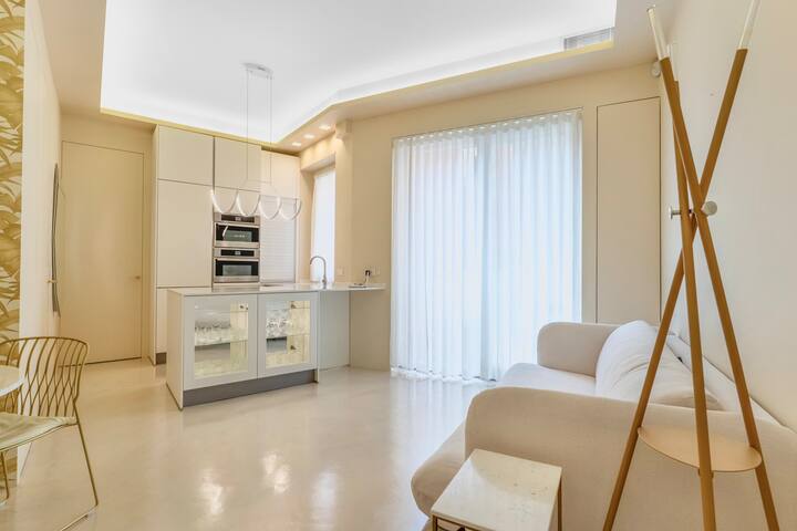 (Duomo+Parking) Luxury Velasca Apartment