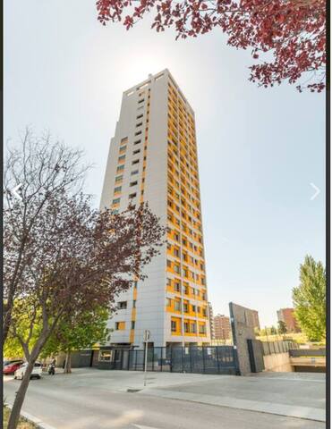 Luminoso Apartamento Doble con Terraza Privada gallery image 2