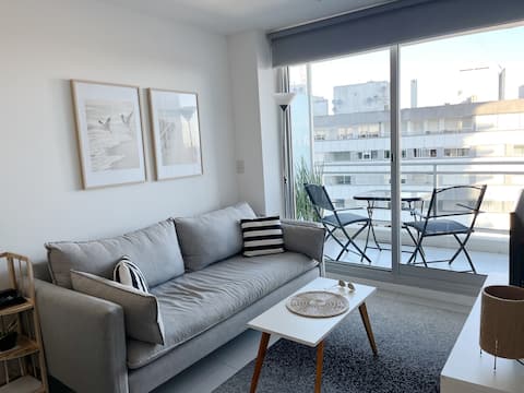 Top performing Airbnb: Apartment with indoor and outdoor pool in Punta Del Este