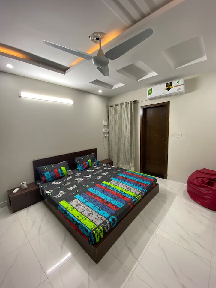 غرفة النوم 2