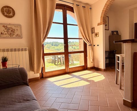 Casa Luna View over Tuscany Hills and Sea