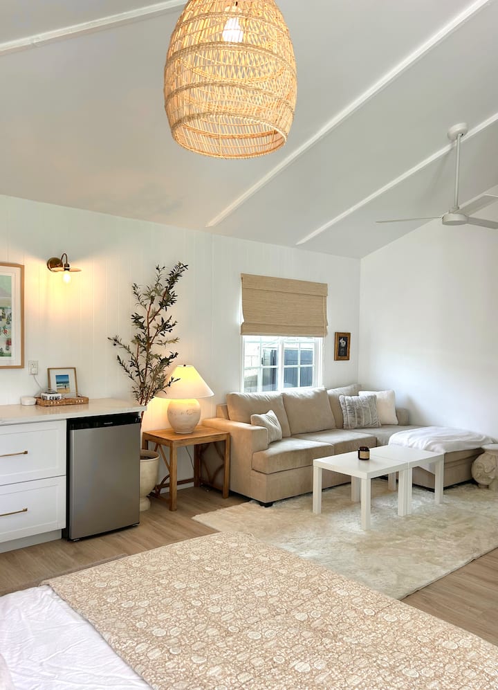 Cozy Guesthouse By The Beach - Redondo Beach, CA