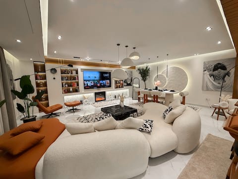 500 Meter house، Great location 4 rooms