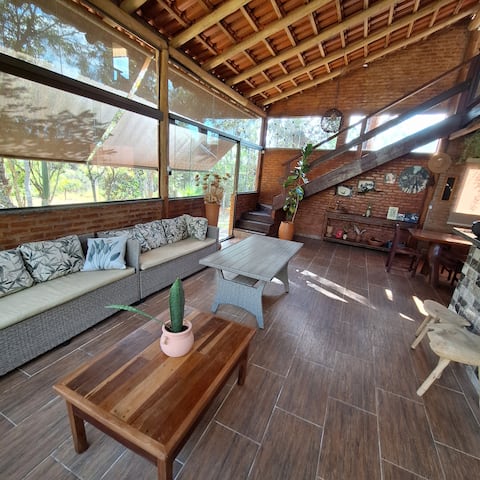 Successful Airbnb property: Treehouse in Alexânia