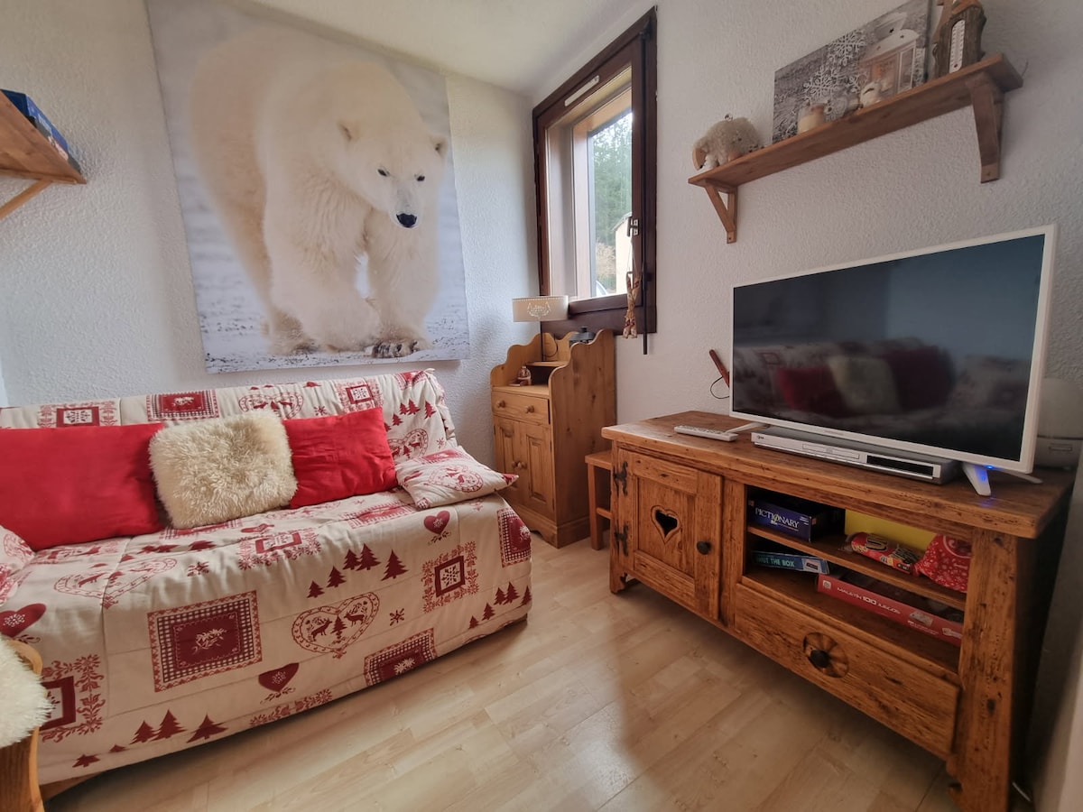 Top Airbnb: Apartment 6 people at the foot of the slopes in Lélex