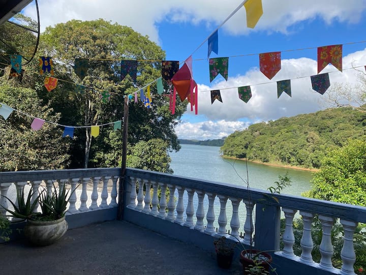Chácara Na Represa Com Piscina | Riacho Grande/sbc - Santo André