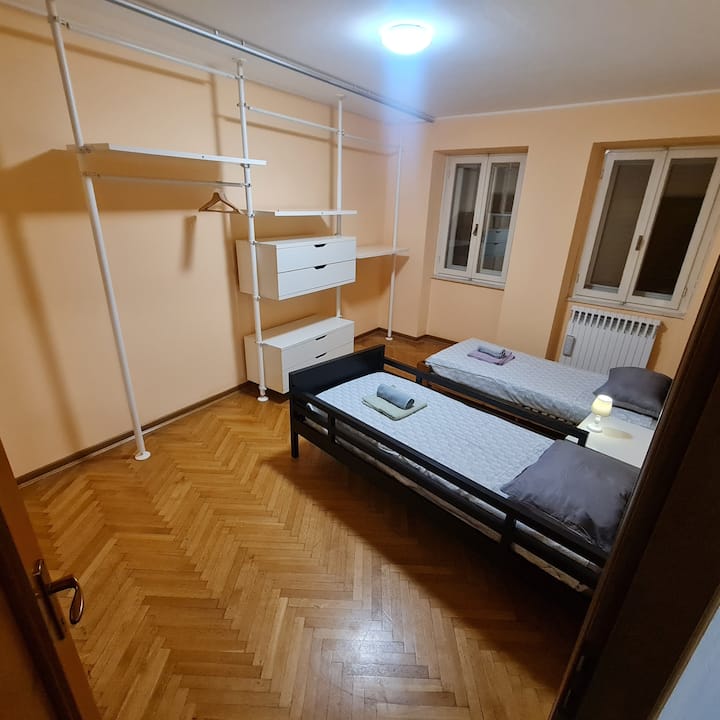 Спалня 2