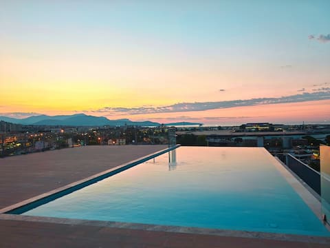 Rooftop-Riviera # SEA SIDE