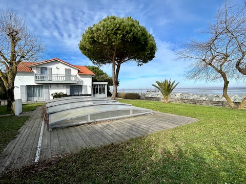 Large oceanfront villa