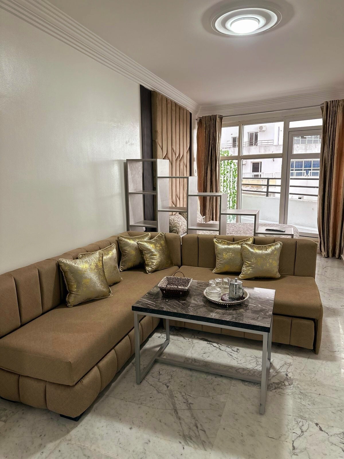 მისაღები სივრცე