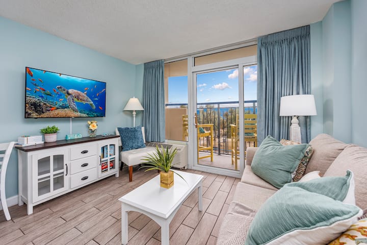 Spacious and inviting ocean front living room