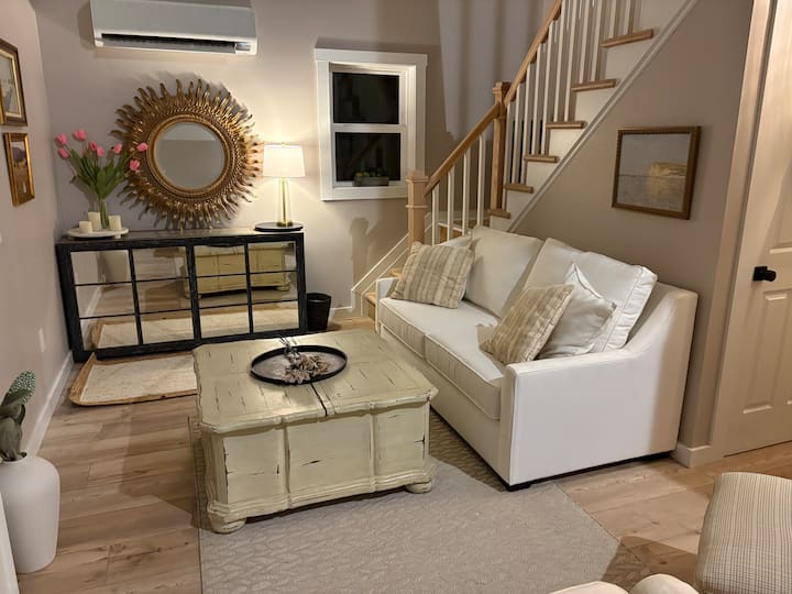 Sala de estar con sofá cama