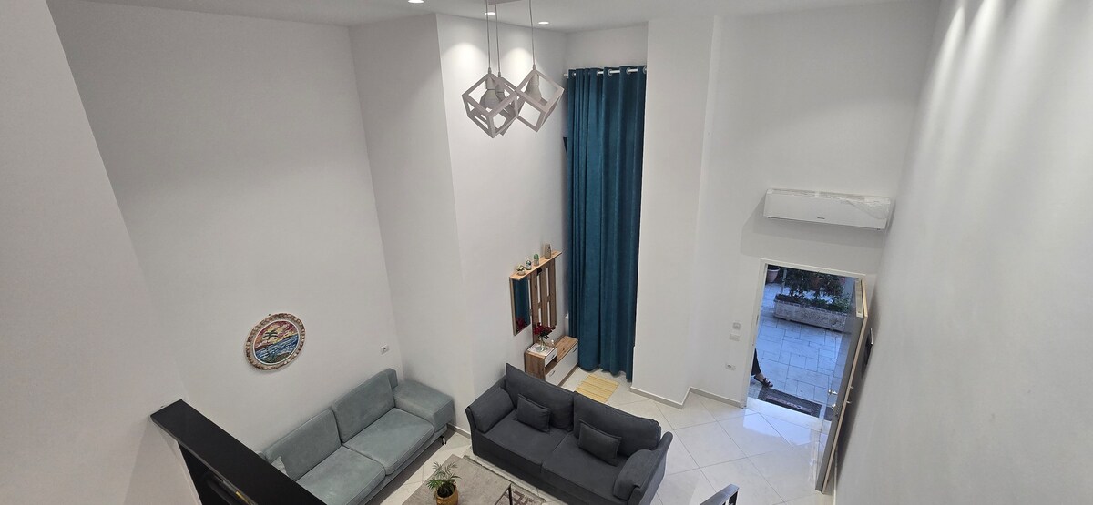 Listing 1355857405177431370