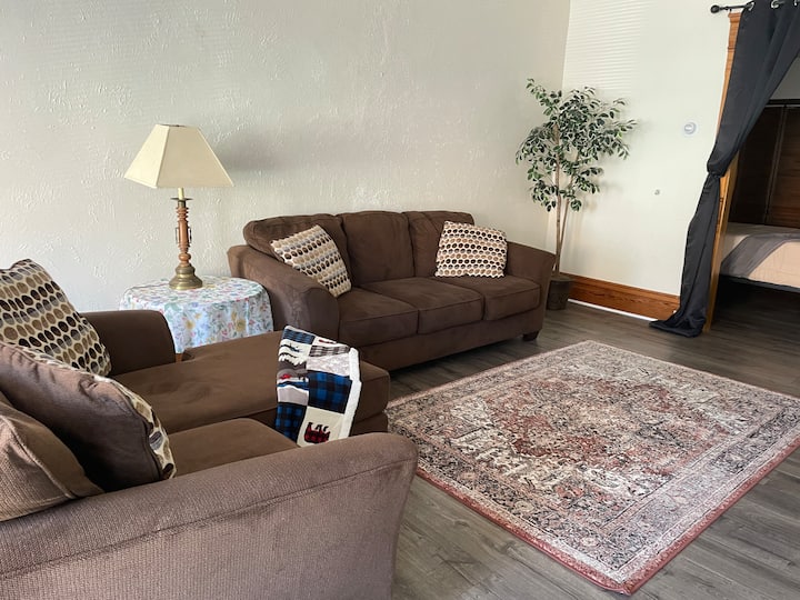 Spacious Downtown Apartment - Mohican State Park, Loudonville