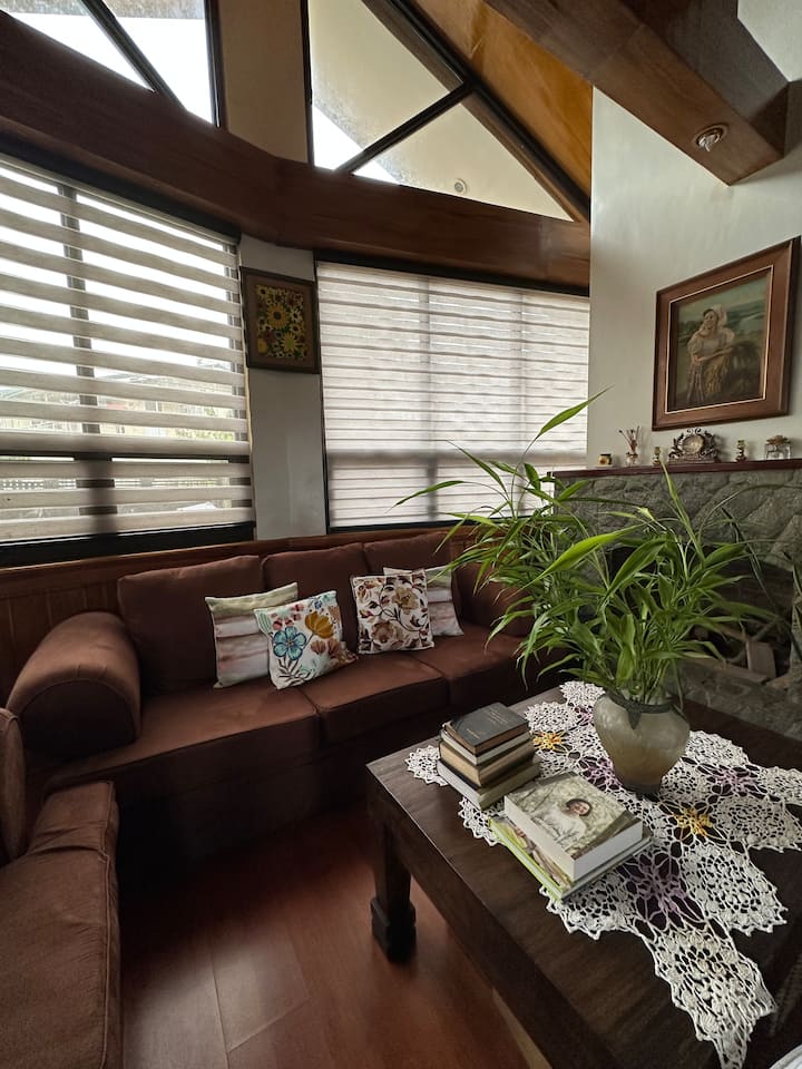 Pink Shower Log Cabin - Baguio