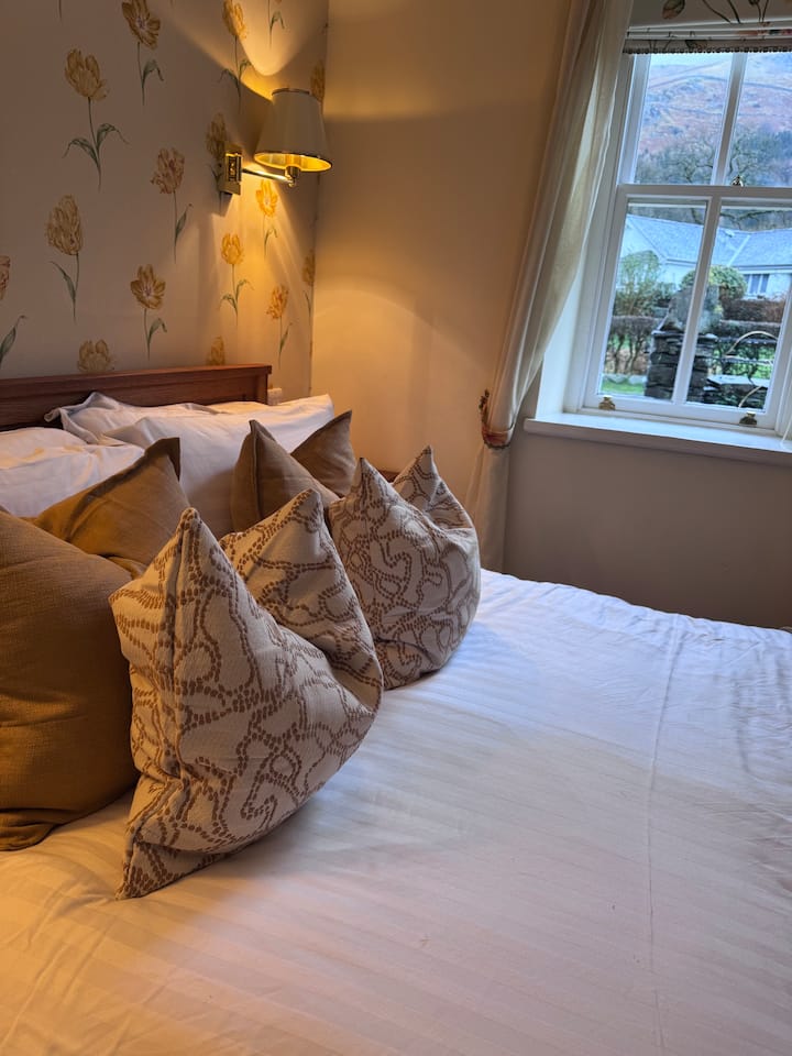The Marigold Suite, Springfield House, Grasmere - Rydal Water