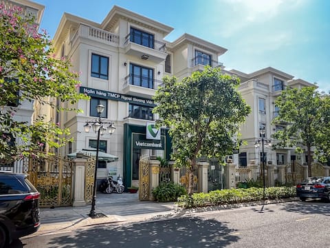 Victoria Vinhome Mansion • Central D1 • For VIP