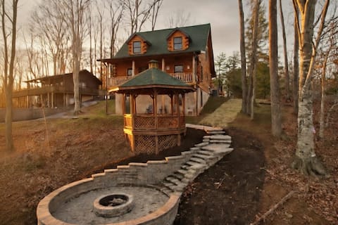 The Getaway at Pine Haven
