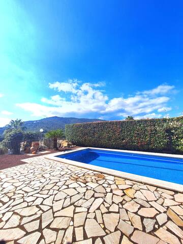 Beautiful Villa pool BBQ