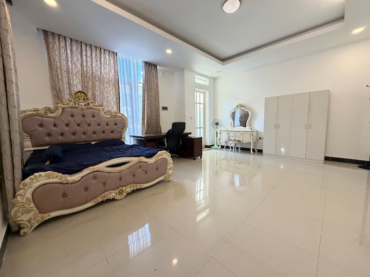 House (Villa) For Rent - プノンペン