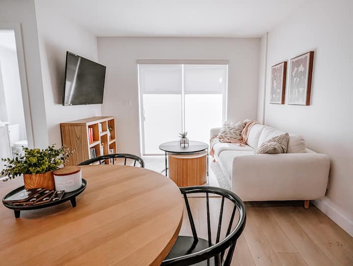 New | Modern | Travel Nurses | Long Stays - Port Alberni