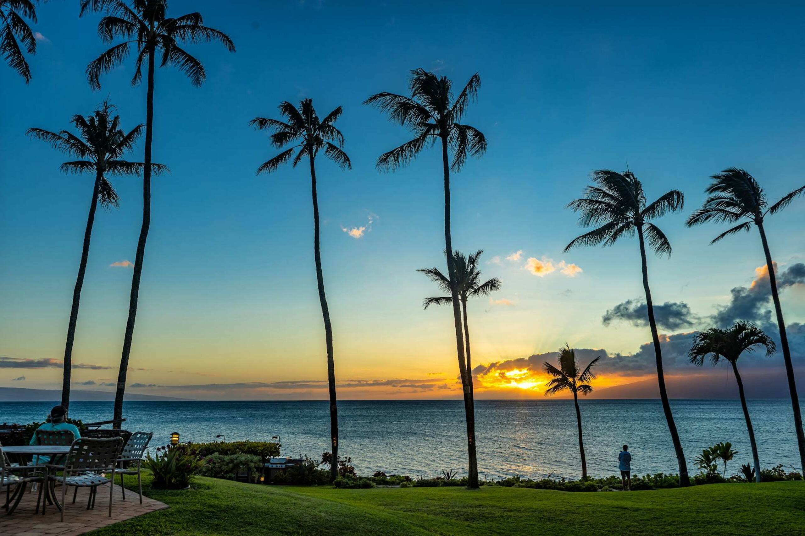 Condo in Lahaina · ★4.33 · 1 bedroom · 2 beds · 1 shared bath - Image 17
