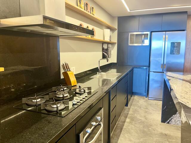 Luxo e mar na Avenida Atlântica gallery image 5