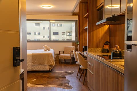 Airbnb em destaque: Studio Paula, Beautiful View, Helper, Time em Mont’serrat