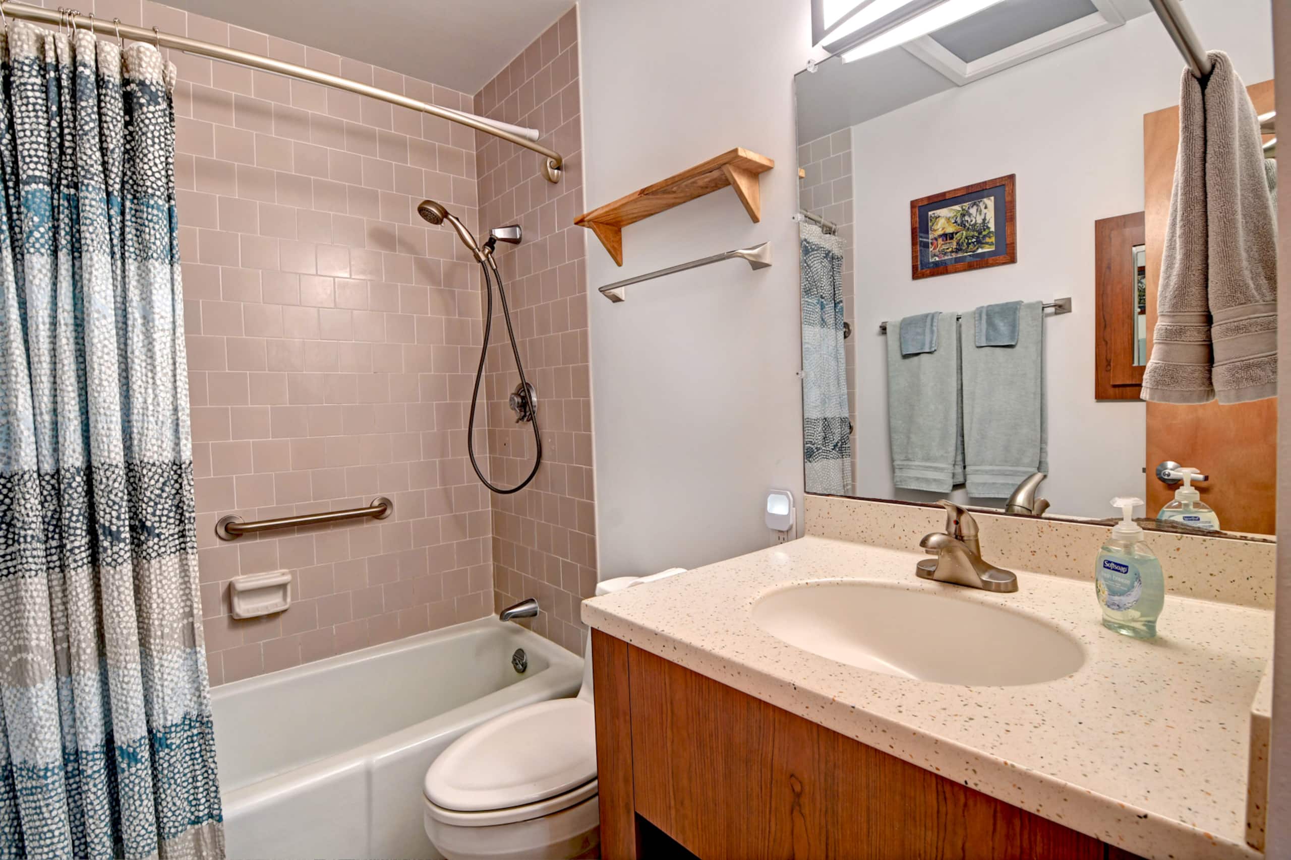 Sunrise Condo Penthouse 2 bd - Amazing Ocean View - Image 36