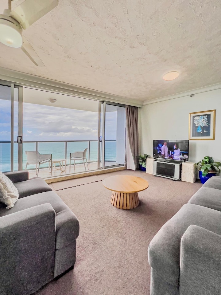 Above It All 21st Floor! - Surfers Paradise