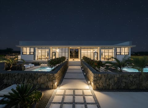 Window Lounge Pool Villa