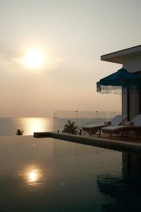 Palaum | Infinity Pool & Sunset Sea Views