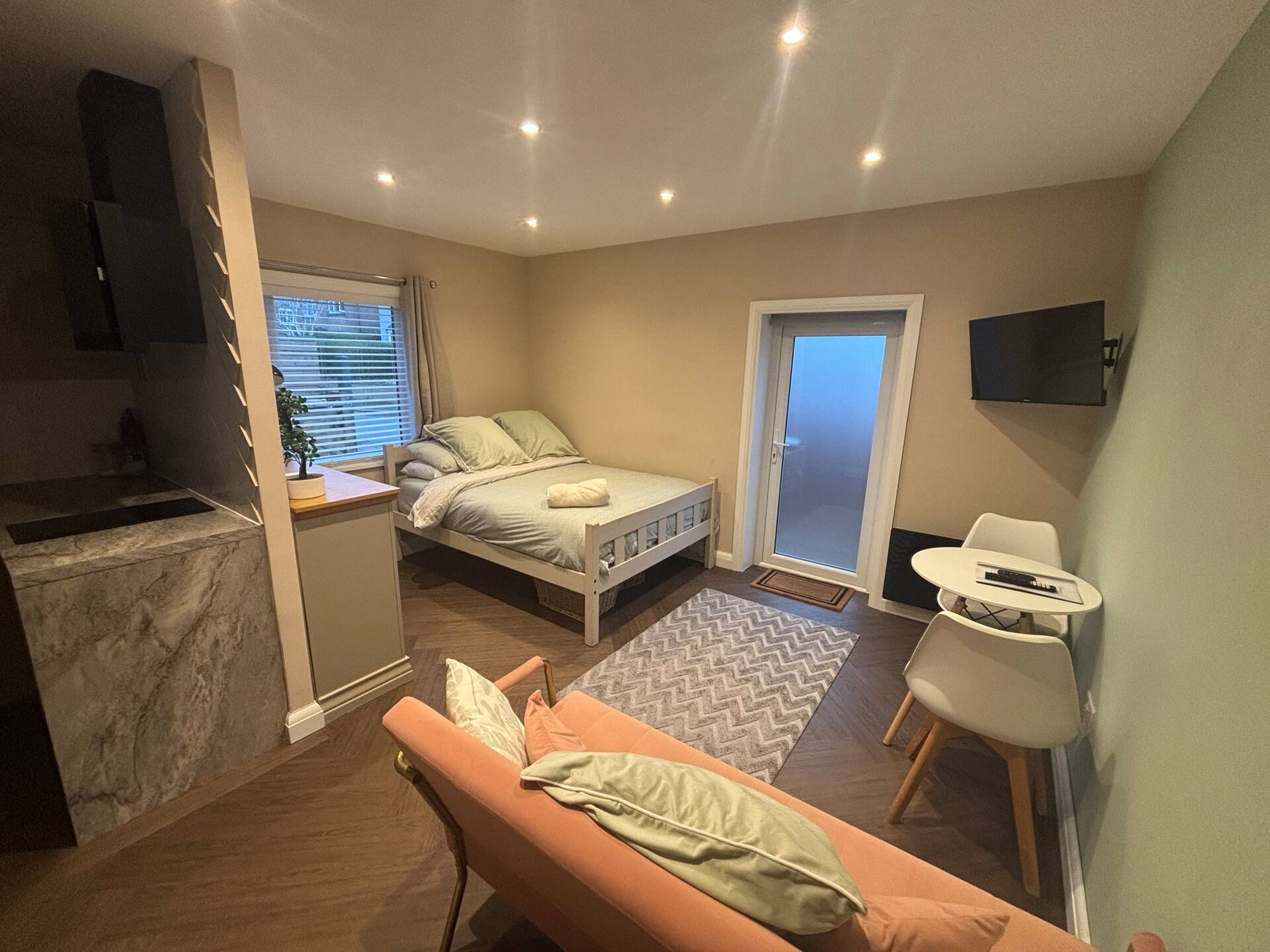 self contained studio annexe with parking