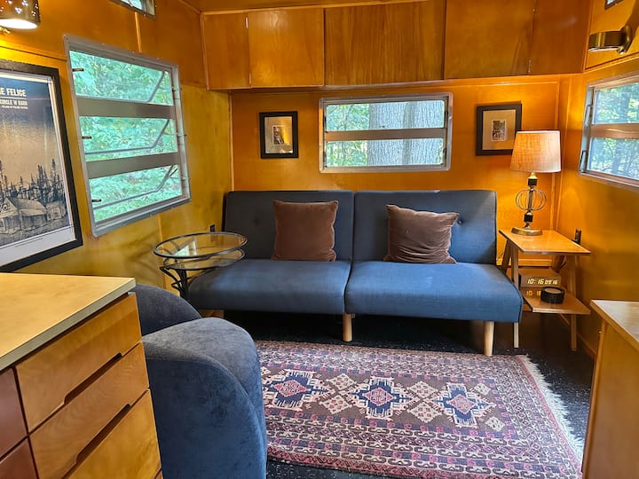 The Clover Nook: Catskills Vintage Travel Trailer - 紐約