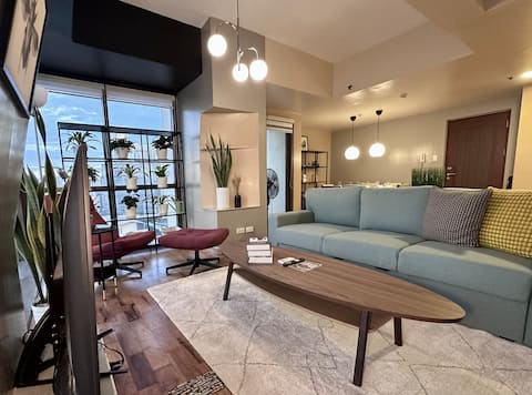 3BR Greenbelt Family Home @ Mosaic Tower