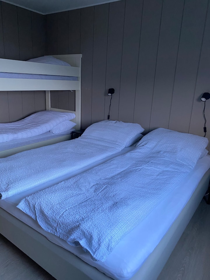 Spavaće sobe 3. 

(Krevet na kat najprikladniji je za djecu)