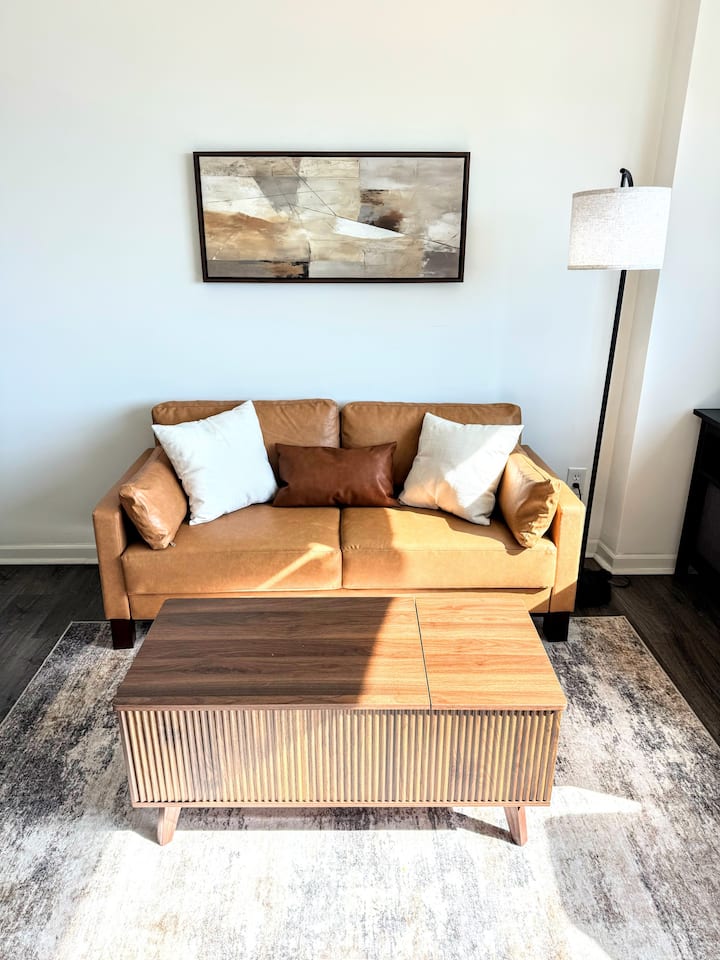 *New* Mid-century Modern Studio W/ Gym, Pool, View - Arlington, VA