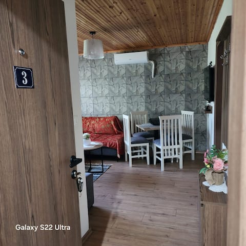 Successful Airbnb property: Sebastian's Apartment 3 in the old town in Gjirokastër