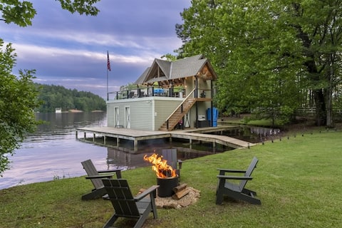 Burton Bliss -Lake Burton, Fantastic Boathouse